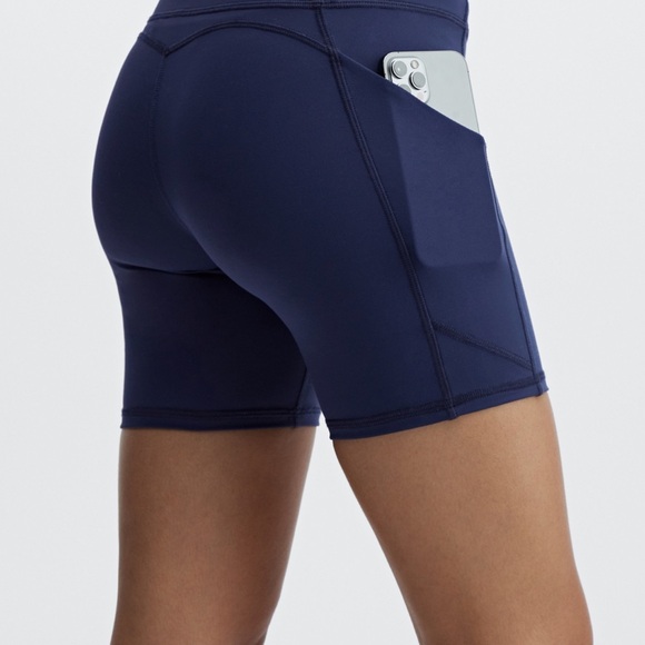Fabletics short - Picture 3 of 4